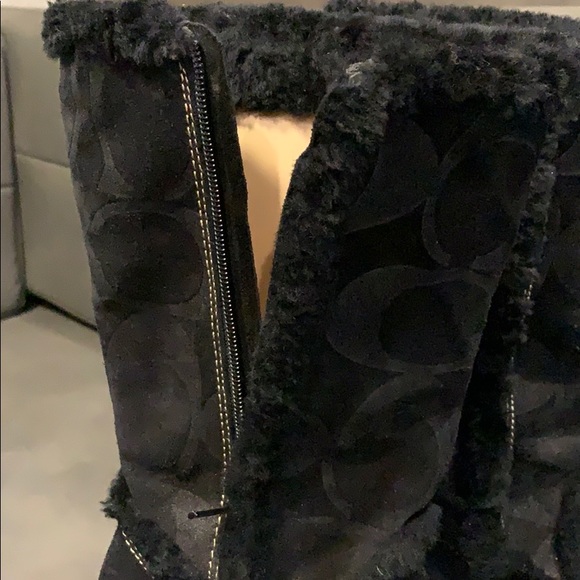 Boots - Picture 2 of 7